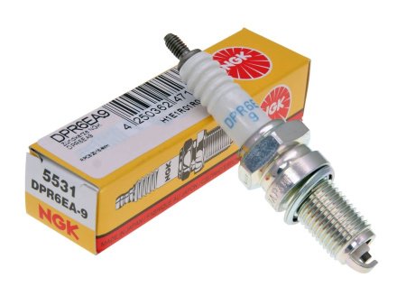 Свеча зажигания NGK DPR6EA-9 (лод.моторы Yamaha 4-такт. 20-50л.с/HDX F8-9.8л.с)