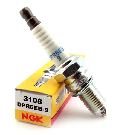Свеча зажигания NGK DPR6EB-9 (лод.моторы Yamaha F15CMHS/CEHS/F20BMHS/BES/F40FETS/FETL/F60CETL)